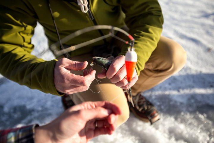 getting ice fishing line and baited