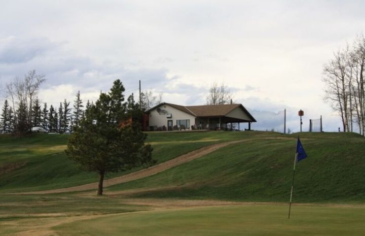 Chinook Valley golf course clubhouse